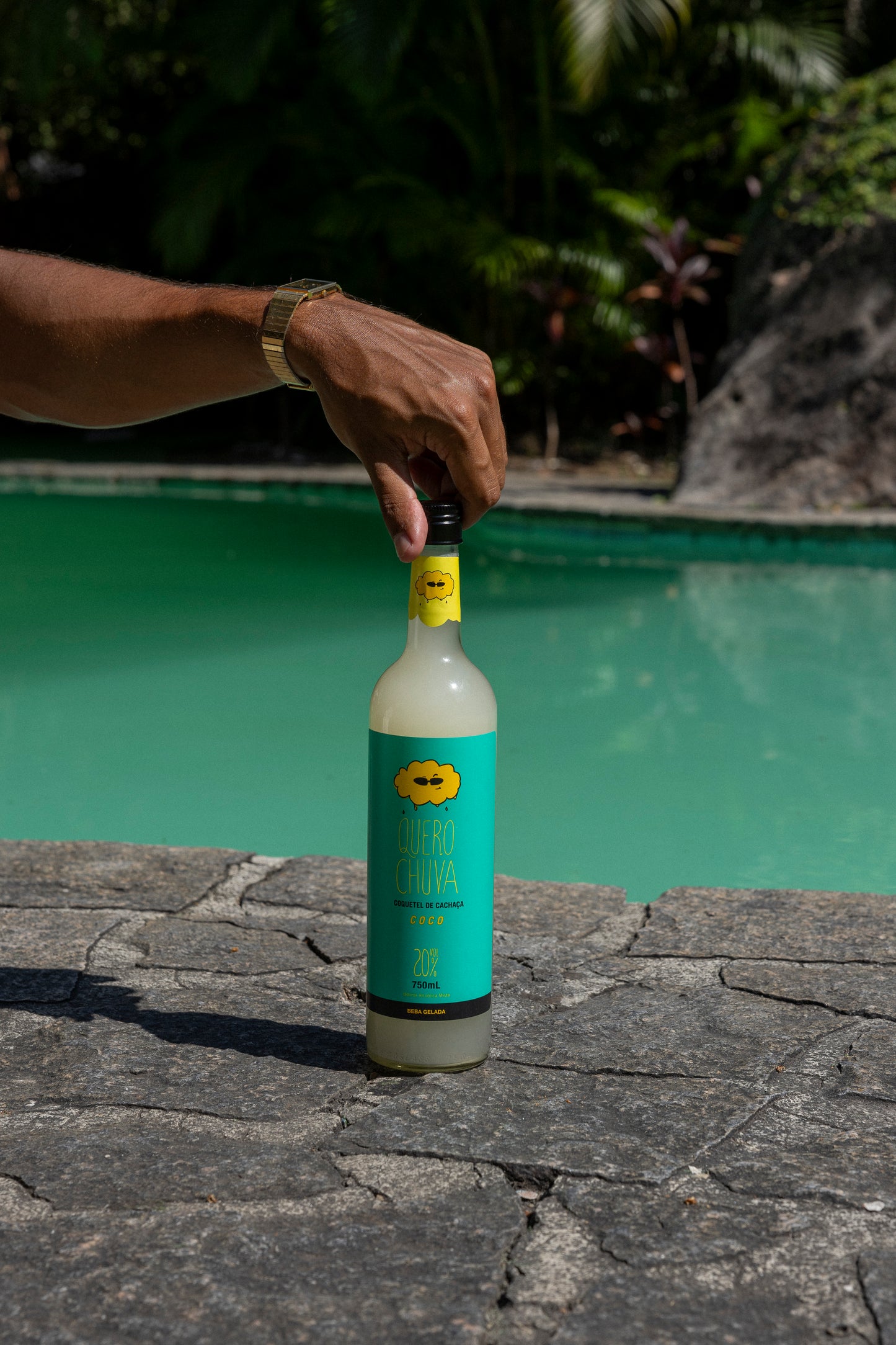 Aperitivo de Cachaça Quero Chuva – Sabor Coco (750ml)