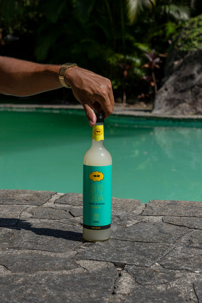 Aperitivo de Cachaça Quero Chuva – Sabor Coco (750ml)